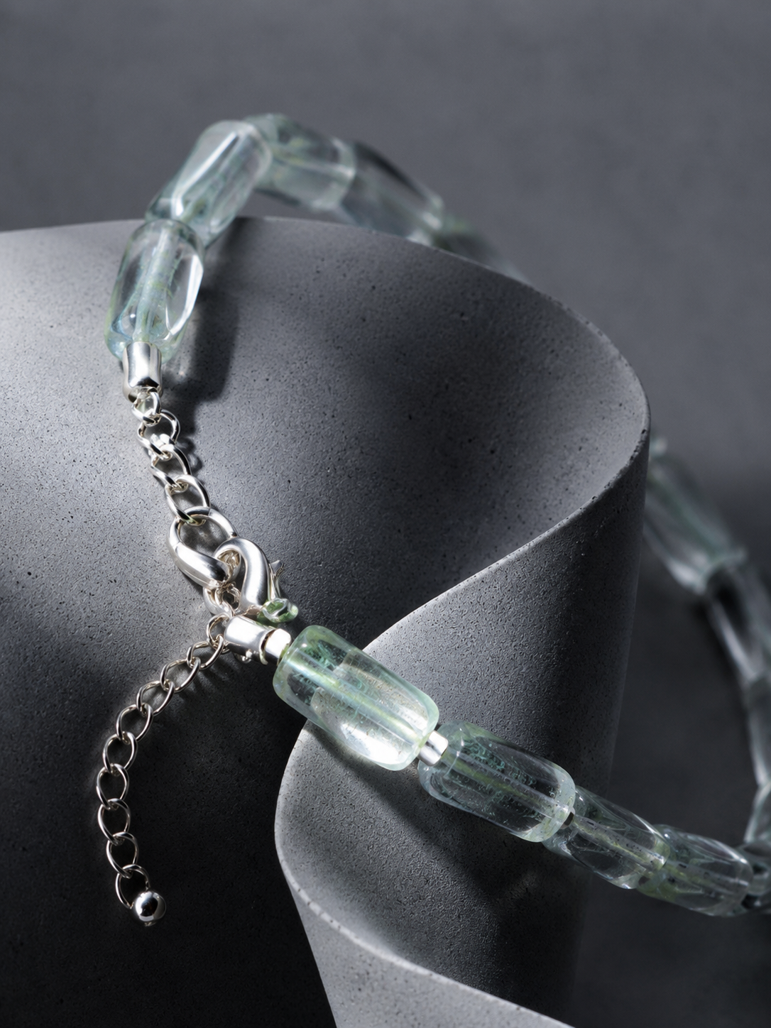 Veil bracelet adjustable chain - construction detail