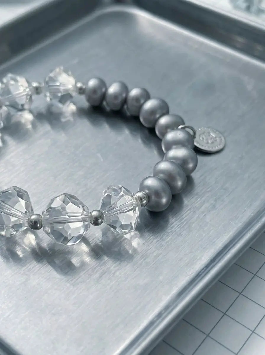 Facet Structure Bracelet | Clear Quartz & Grey Pearl